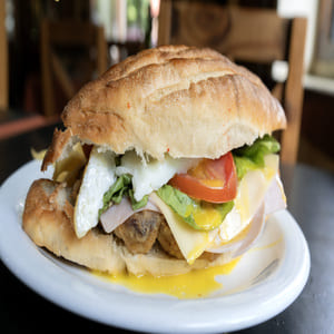 Sandwich milanesa completo